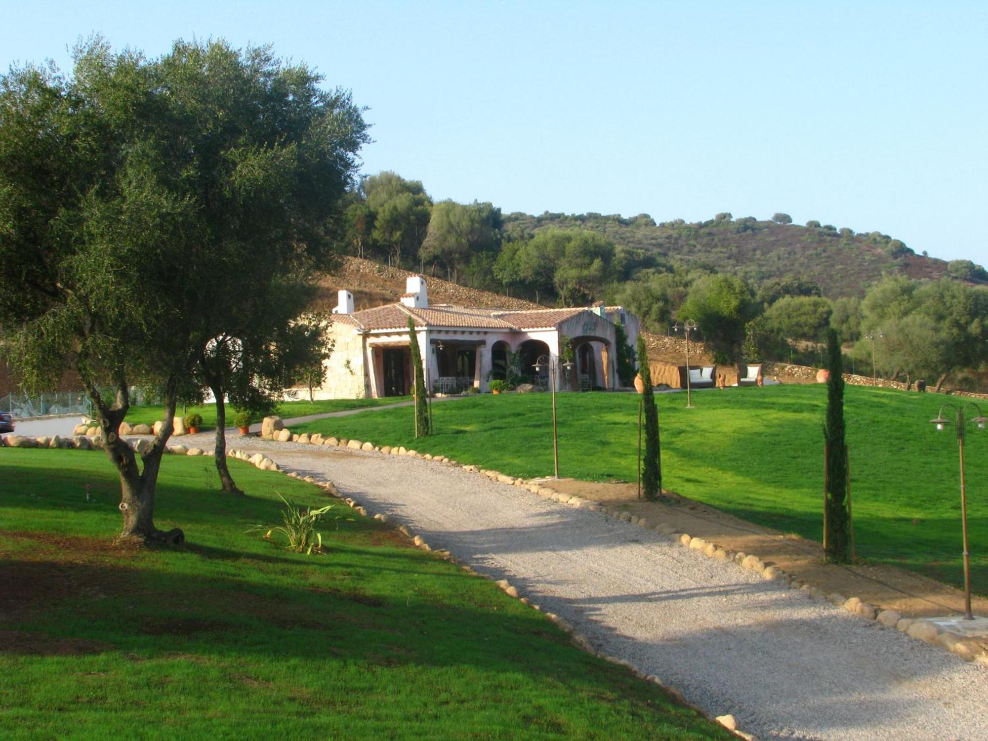 Tenuta Le Terre 1927 Guest House San Teodoro  Exterior photo